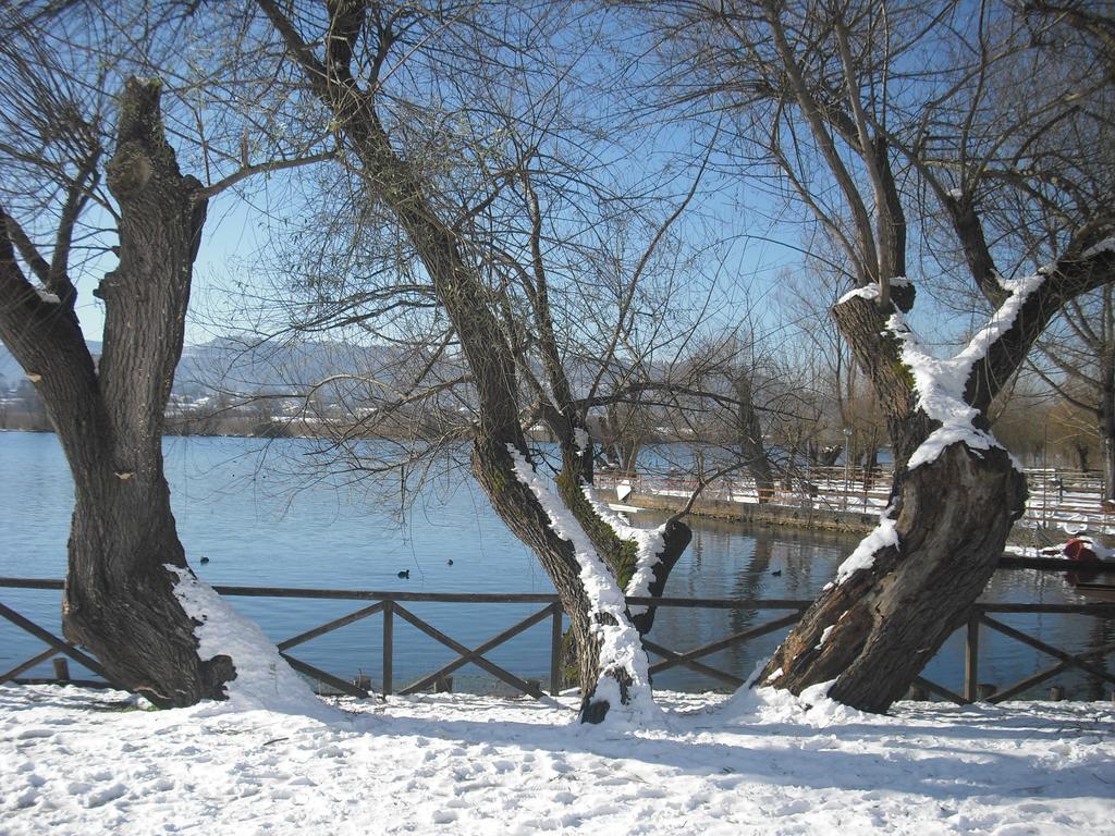 La Casa Sul Lago Posta Fibreno Zewnętrze zdjęcie